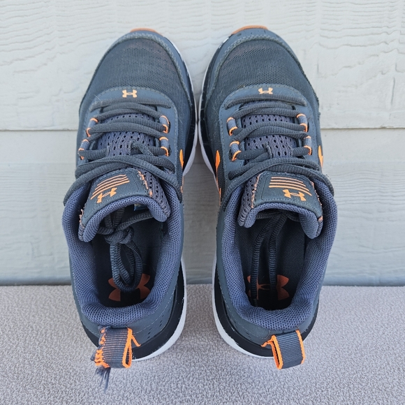 Under Armour Assert 8 Youth SZ 4Y Sneaker Grey Breathable Tie 3022100-101 - Picture 7 of 10